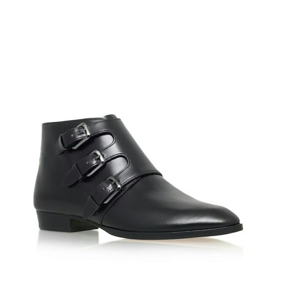 Like new Michael Kors Bootie - Picture 2 of 4